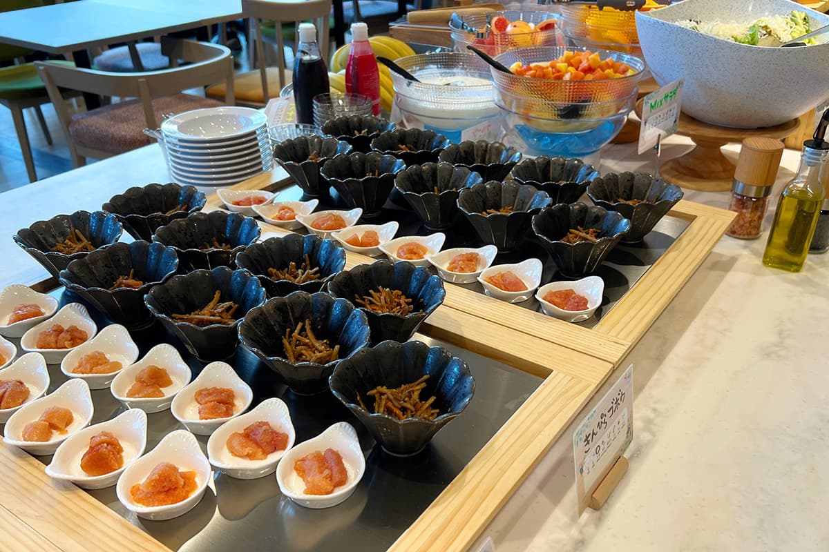 朝食