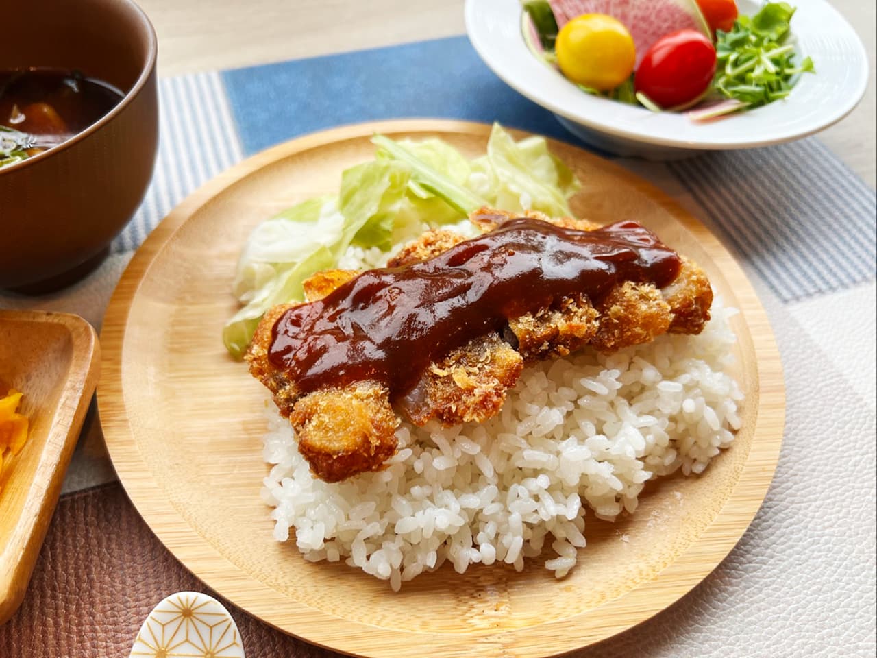 朝食